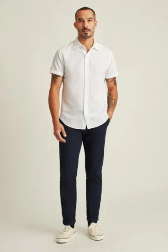 Abbottonate il vostro stile con la camicia Riviera Short Sleeve Shirt di Bonobos