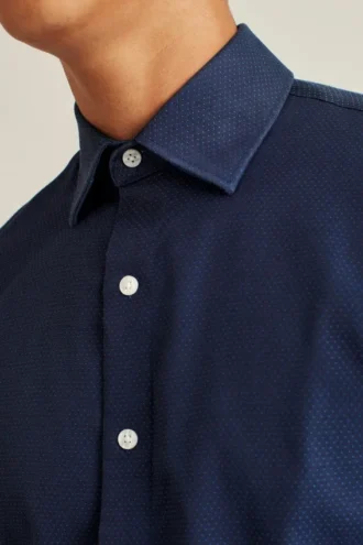 Camicia da ufficio e da cena – Camicia button-down da indossare fuori dai pantaloni