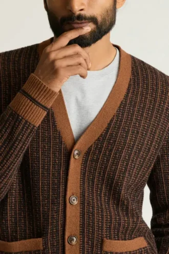 Cardigan retrò in lana merino extrafine