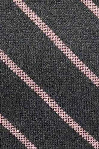 Completa il tuo outfit con la cravatta in seta premium Bonobos