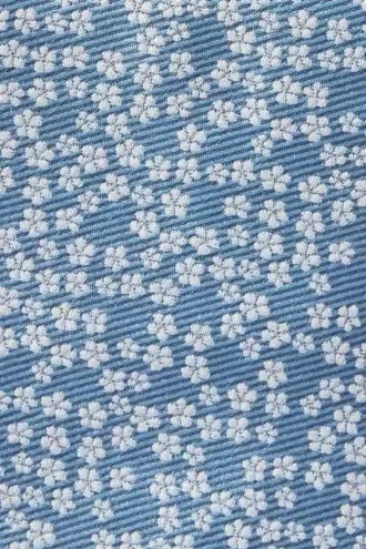 Completa il tuo outfit con la cravatta in seta premium Bonobos