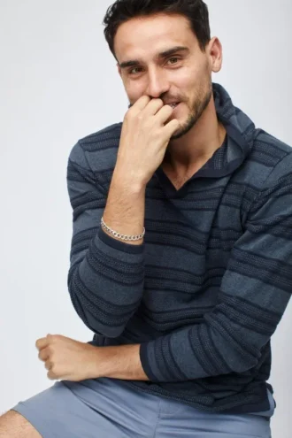 Felpa con cappuccio a poncho