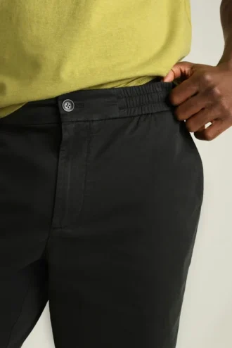 Gli eleganti pantaloni Navigator Acquista ora su Bonobos