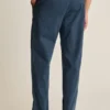 Gli eleganti pantaloni Navigator Acquista ora su Bonobos