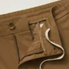 Gli eleganti pantaloni Navigator Acquista ora su Bonobos