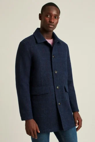 Il cappotto da auto in tweed inglese