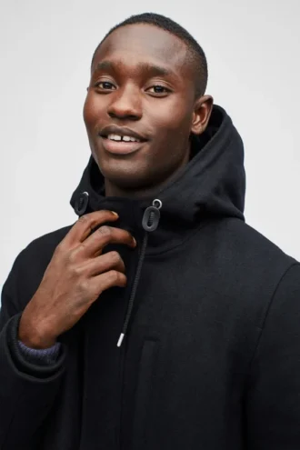 Il parka in lana – idrorepellente, con cappuccio e trapuntato