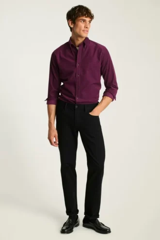 La camicia in corduroy elasticizzato