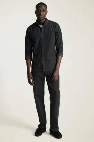 La camicia in corduroy elasticizzato