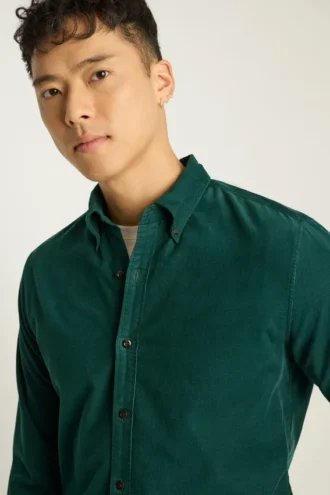 La camicia in corduroy elasticizzato