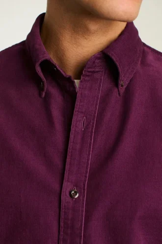 La camicia in corduroy elasticizzato