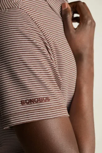 La Performance Golf Shirt: tinta unita e a righe