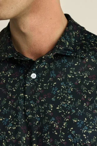 La Performance Golf Shirt: tinta unita e a righe