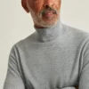 Maglia a collo alto in lana merino lavabile