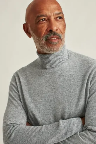 Maglia a collo alto in lana merino lavabile