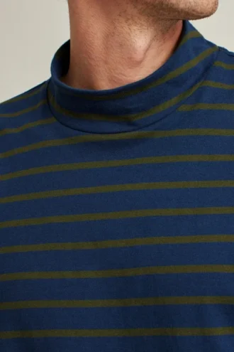 Maglietta Forever con collo alto