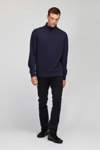 Maglione a collo alto in pile