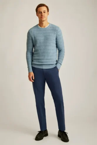 Maglione a collo rotondo di peso medio con trama a rilievo