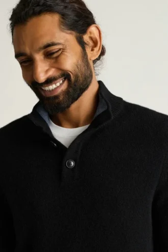 Maglione italiano in cashmere con collo alto