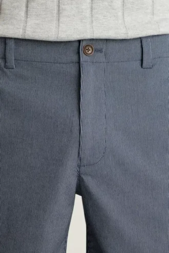 Pantaloncini chino leggeri