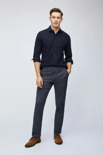 Pantaloni chino elasticizzati tinti in filo