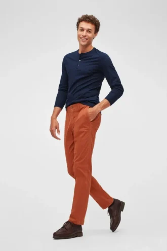 Pantaloni chino in cotone biologico elasticizzato