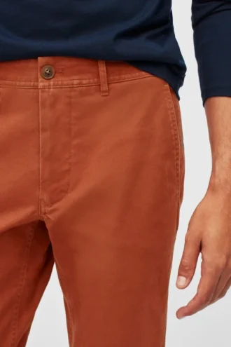 Pantaloni chino in cotone biologico elasticizzato