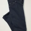 Preparati per il jet-set con i Stretch Travel Jeans extra elasticizzati di Bonobos