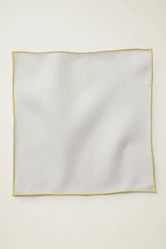 Ravviva il tuo look con il fazzoletto da taschino in seta premium di Bonobos