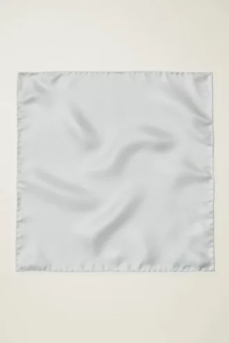 Ravviva il tuo look con il fazzoletto da taschino in seta premium di Bonobos