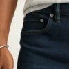 Ridefinisci il concetto di comfort con i jeans leggeri elasticizzati Bonobos