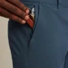 Scopri uno stile disinvolto con i pantaloni chino elasticizzati da uomo Bonobos 2.0