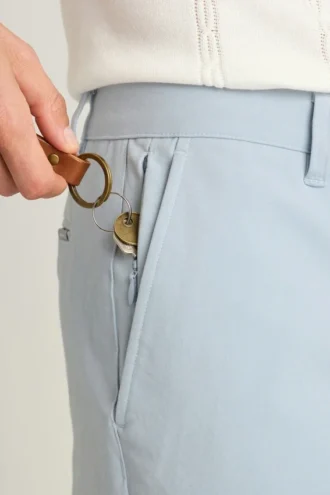 Scopri uno stile disinvolto con i pantaloni chino elasticizzati da uomo Bonobos 2.0