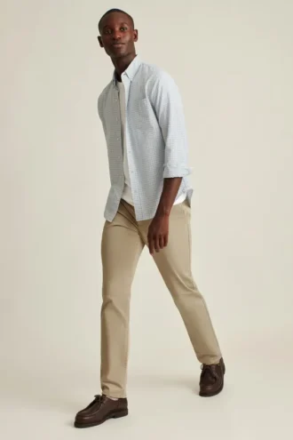 Stretch Washed Chino Pants: Tailored Fit and Slim Fit chinos