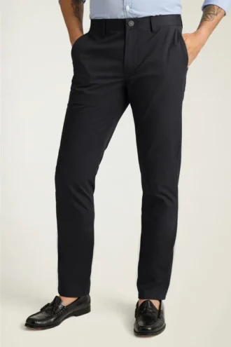 Stretch Washed Chino Pants: Tailored Fit and Slim Fit chinos