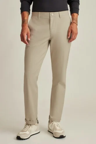 Stretch Washed Chino Pants: Tailored Fit and Slim Fit chinos