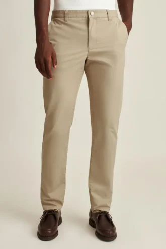 Stretch Washed Chino Pants: Tailored Fit and Slim Fit chinos