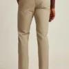 Stretch Washed Chino Pants: Tailored Fit and Slim Fit chinos