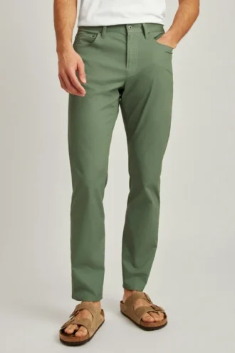 Vivi le tue avventure con stile con i Travel Jeans leggeri Bonobos